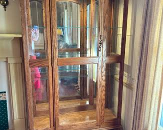 #33 Oak Display Cabinet Lighted w/front Glass Door w/3 glass shelves w/plate Rack 42x15x77 $225.00