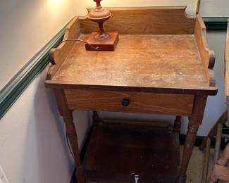#23 Wood End Table w/1 drawer - 22x16x29 $75.00