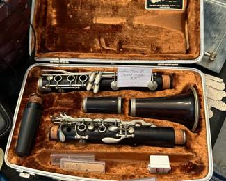 #15 LaBlanc Classic B flat Clarinet w/case $28.00