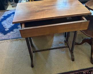 #10 Wood Desk w/1 drawer w/barley Twists Legs - 29x18x31 $100.00