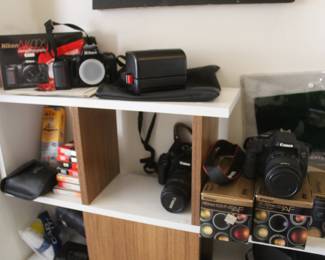 * Sony DAT
* Nikon
* Tasco
* Polaroid
* Canon
* Bower Filters
* Hoya Filters
* Kodak