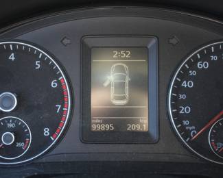 2012 Volkswagen EOS 2.0 TSI  
Mechanic special - 99,895 mi 
Left head light needs bulb
Washer fluid needs hose