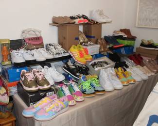  Nike, Addias 