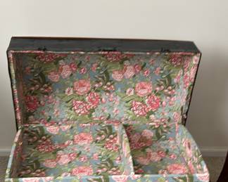 Lot 120 - Small blanket chest / trunk - no handles  28”w 16”d 16.5”h.