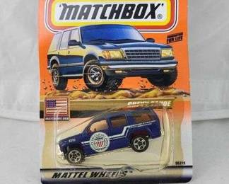 3 Mastchbox Chevy Tahoe