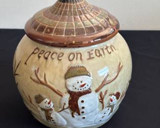 Winter Peace on Earth cookie jar
