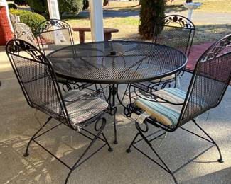 Iron patio set