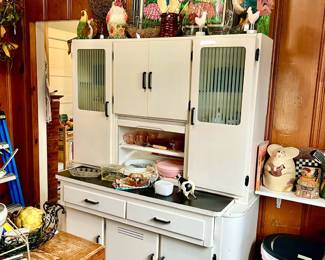 VINTAGE MID CENTURY HOOSER WHITE CABINET