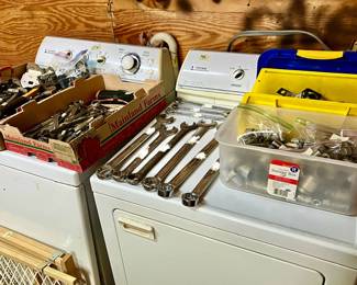 WASHER AND DRYER, CRAFTSMAN TOOLS, SOCKETS