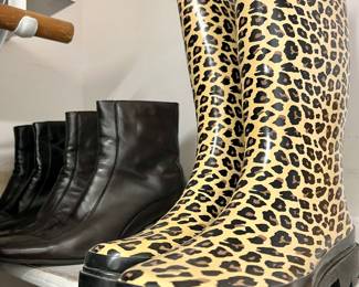 RALPH LAUREN RAIN BOOTS.