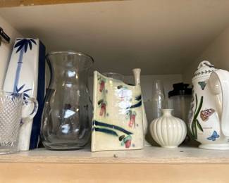 Vases & teapot