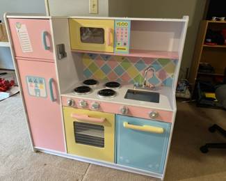 Play kitchen