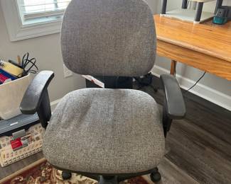 OFFICE CHAIR BUY IT NOW $20