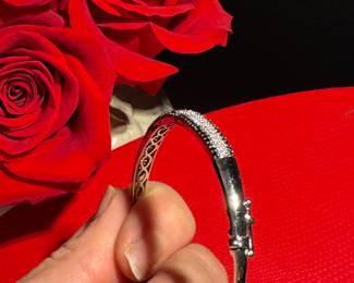 16. 10kt Black & White Diamonds 9.8 grams $450