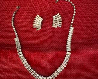 #51 - $100 - Weiss rhinestone set necklace & pair of earrings 