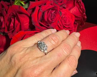 #104 - $800 - Vintage platinum ring 3.0grams. with diamonds - 0.45 ct center stone, size 5 1/2