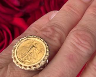 #99 - $575 - 1/10 gold Eagle coin in 22kt, on 14kt gold mount, 7.7 gr - size 6 - 