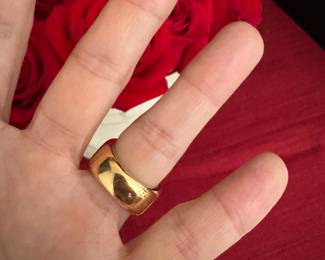 #24 - $850 - Cartier France 18kt 750 gold large band, size 6 - 14.10 grams 