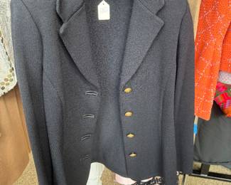 #167 - St john knit jacket size 6-8