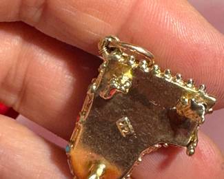 #124 - Piano charm 14kt yellow gold with multi color stones 10.8 gr - $780 