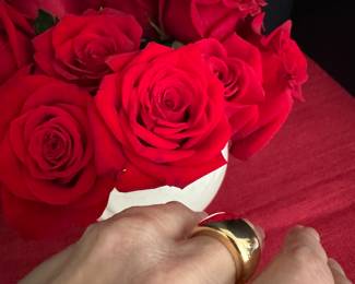 #24 - $850 - Cartier France 18kt 750 gold large band, size 6 - 14.10 grams 