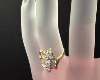 #96 - $575 - 1 ctw diamond cluster ring, 14kt yellow gold. 5.3 gr. Size 7. 