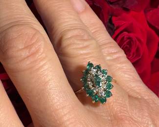 #92 - $375 - Emerald diamond ring, 14kt yellow gold. 3.5gr. Size 6 1/2 
