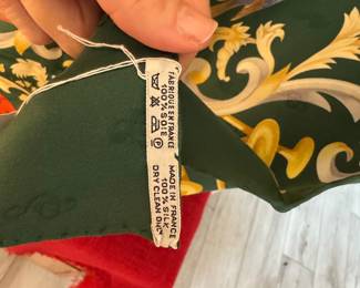 #88 - $250 - Hermes scarf 36" - vintage - Orgauphone - 100% silk - very good condition. 