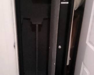 #151 - $425 Centurion by Liberty safe (off site location zip code 32506) for jewelry or 18 rifles capacity. there is shelves to be used for jewelry 