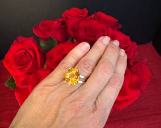 #36 - $350- 14kt yellow gold ring - gold citrine - tall setting 70's - sz 8 - 
