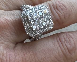 #148 - Diamong ring 3 ctw cluster ring on 10kt white gold. sz 7 - $1800