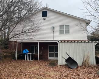 850 Back of home walkout basement area