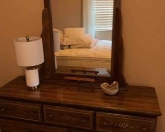Wooden Dresser W mirror