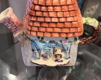 Collectible Ceramic Tea Pots