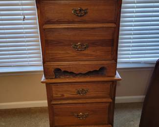 American Drew bedside tables (2)