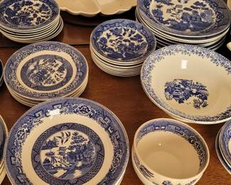 Willow tableware, assorted