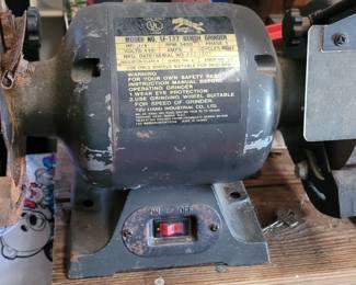 Bench grinder