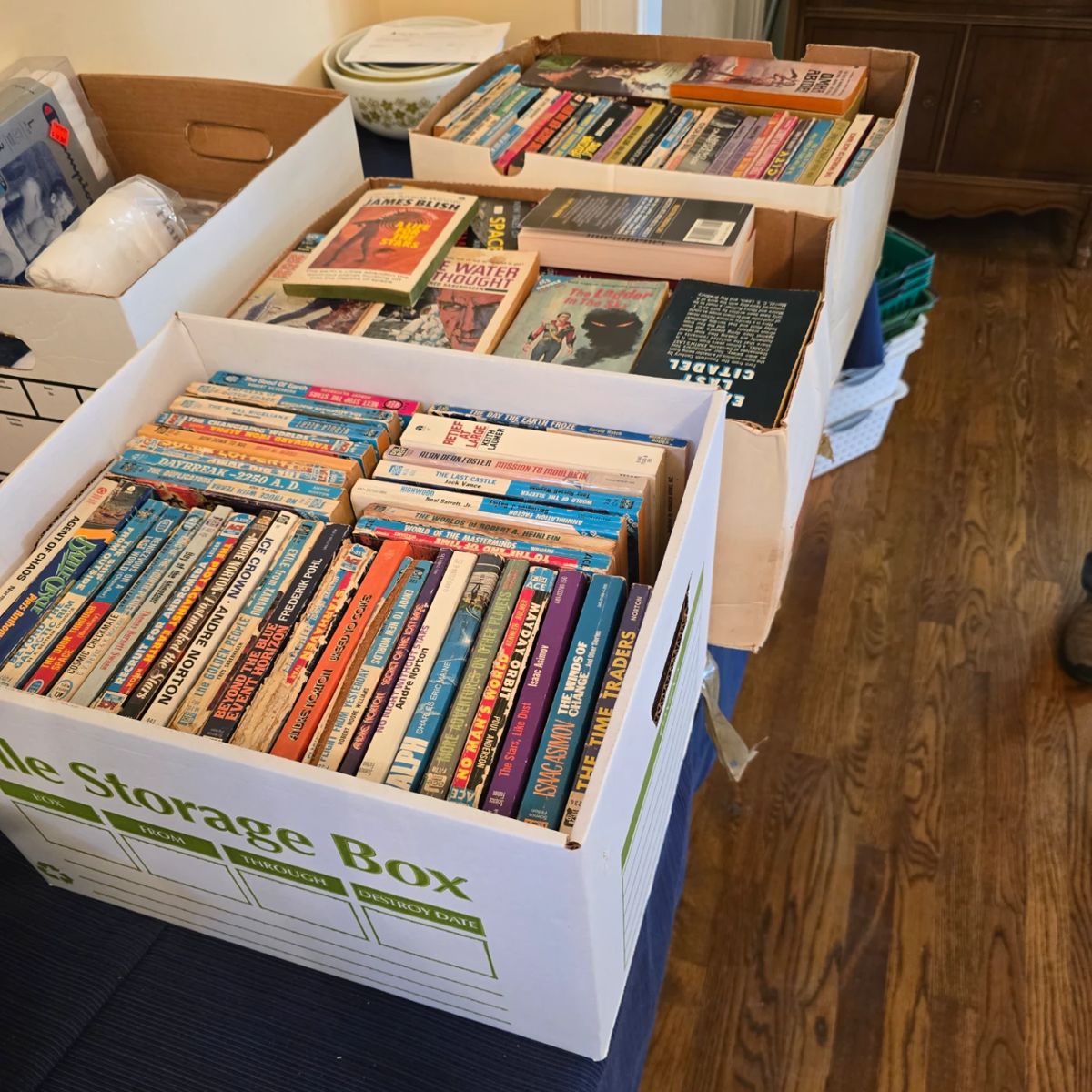 SCI FI BOOKS CUSTOMER BACKED OUT ON 3/20