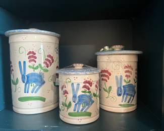 Super cute set of ceramic bunny canisters🐰🐇