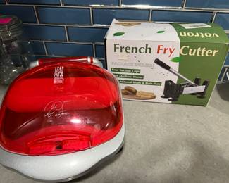 A few of the small kitchen appliances that will be waiting at the sale for you!