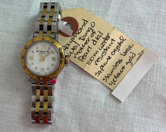 Out of this world, authentic, Raymond Weil, mother of Pearl, watch. STUNNING ⏱️⌚️
There are other watches at this home as well, but this is definitely the one to have!
