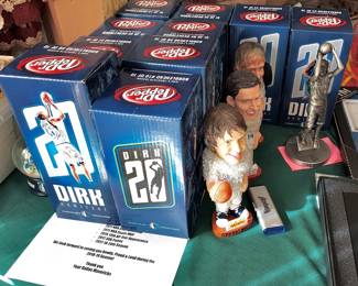 Mavs 20th SeasonDirk Bobbleheads Set, 1998-2018