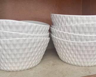 White bowl set