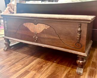 Vintage wood hope chest and throw pillows 