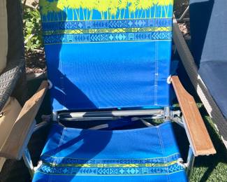 Foldable beach chair