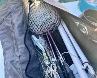 Badminton set