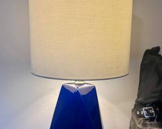 Blue geometric table lamp