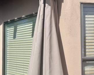 Patio umbrella