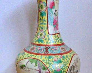 Chinese Famille Rose Figural Storied Porcelain Bottle Vase