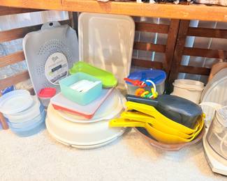Tupperware & Pampered Chef 